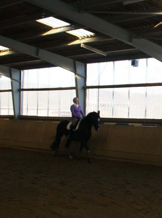 165149_178598322175748_100000767444236_347594_4597999_n[1].jpg